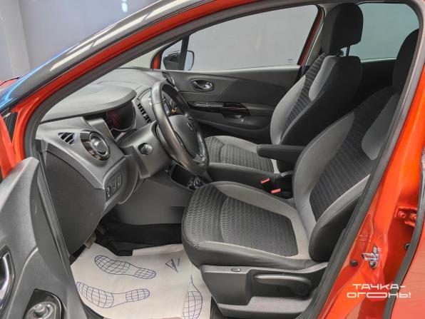 Renault Kaptur I с пробегом 2018 года, цена 1 650 000 рублей, 113000 км, внедорожник, Автокод Объявления