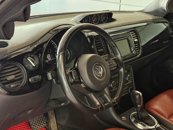 Volkswagen Beetle II (A5) с пробегом 2013 года, цена 1 215 000 рублей, 219019 км, хэтчбек, Автокод Объявления