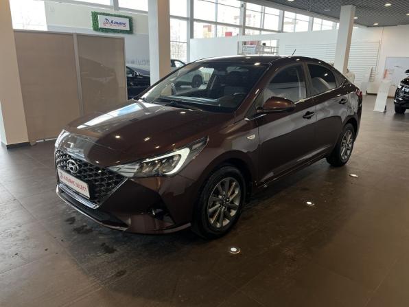 Hyundai Solaris II Рестайлинг с пробегом 2022 года, цена 1 939 000 рублей, 60677 км, седан, Автокод Объявления
