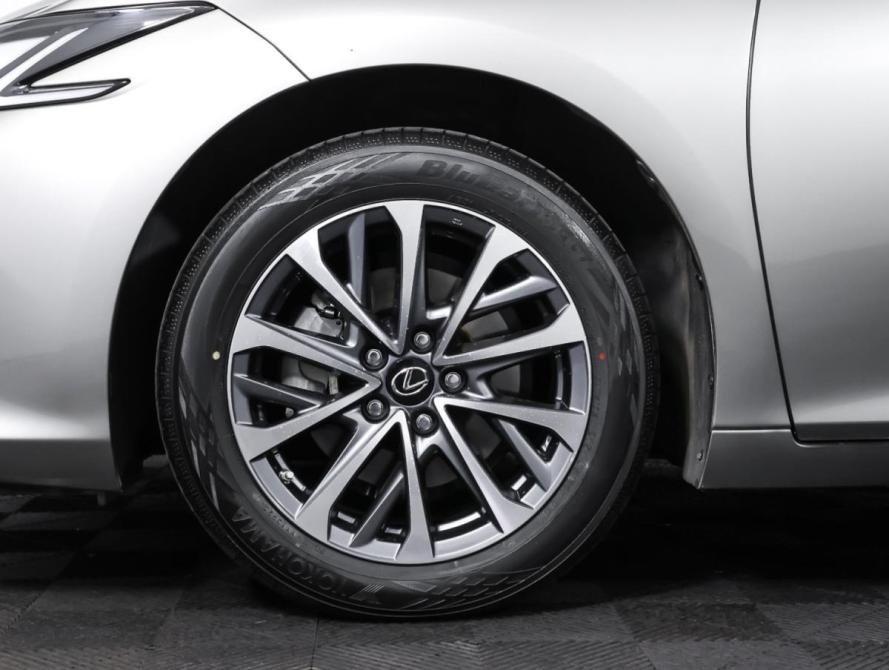 Lexus ES VII Рестайлинг 2 Москва  - изображение 30
