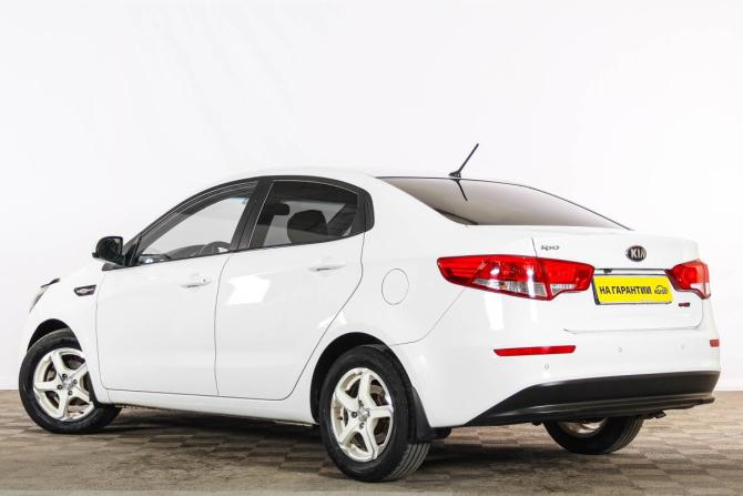 Kia Rio III Рестайлинг с пробегом 2016 года, цена 999 000 рублей, 252000 км, седан, Автокод Объявления