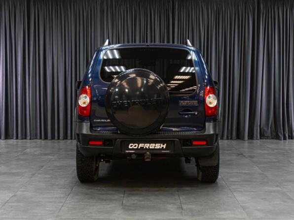 Chevrolet Niva I Рестайлинг с пробегом 2017 года, цена 699 000 рублей, 126191 км, внедорожник, Автокод Объявления