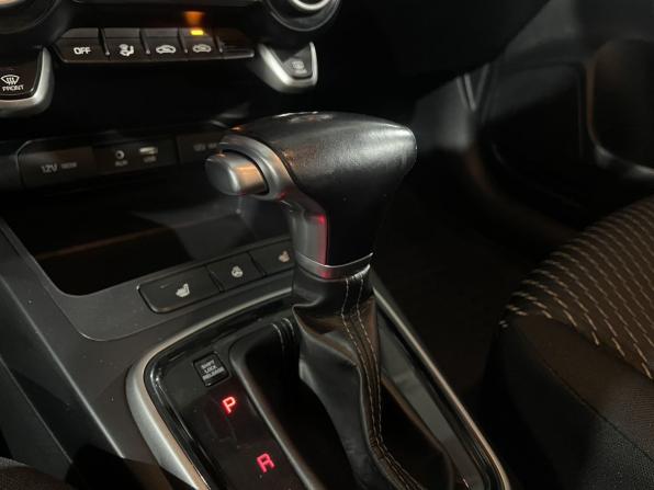 Kia Rio IV с пробегом 2019 года, цена 1 280 000 рублей, 165176 км, хэтчбек, Автокод Объявления