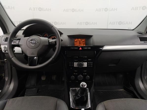 Opel Astra H Рестайлинг с пробегом 2011 года, цена 590 000 рублей, 215000 км, универсал, Автокод Объявления