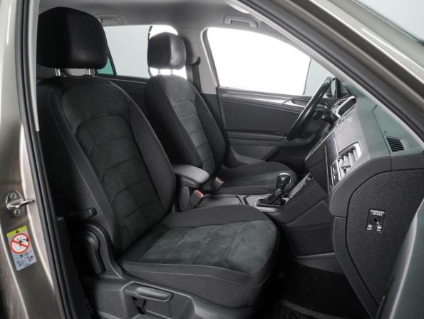 Volkswagen Tiguan II с пробегом 2018 года, цена 2 054 000 рублей, 139350 км, внедорожник, Автокод Объявления