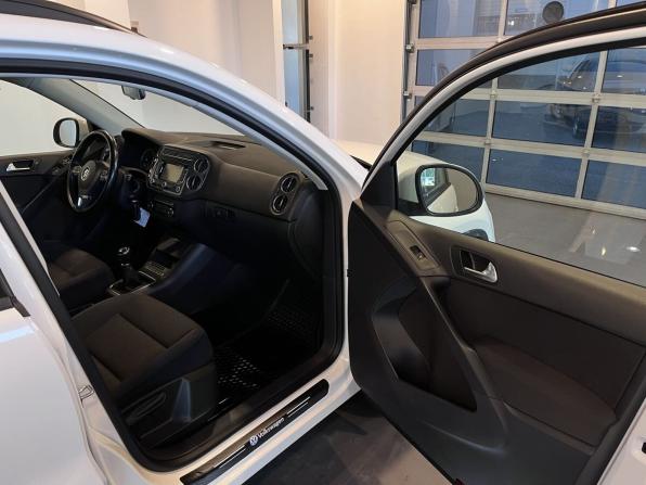 Volkswagen Tiguan I Рестайлинг с пробегом 2012 года, цена 1 340 000 рублей, 103809 км, внедорожник, Автокод Объявления
