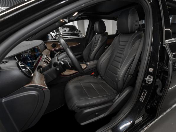 Mercedes-Benz E-Класс V (W213 S213 C238) Рестайлинг с пробегом 2021 года, цена 4 600 000 рублей, 30311 км, седан, Автокод Объявления