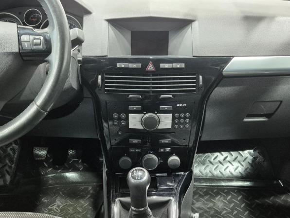 Opel Astra H Рестайлинг с пробегом 2013 года, цена 565 000 рублей, 239260 км, хэтчбек, Автокод Объявления