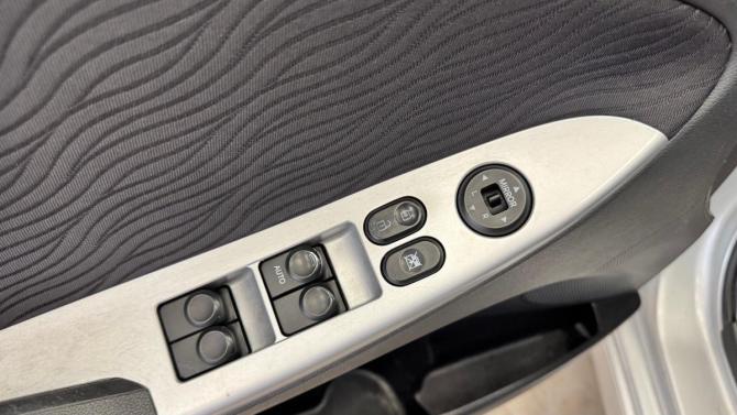 Hyundai Solaris I с пробегом 2012 года, цена 585 000 рублей, 186700 км, седан, Автокод Объявления