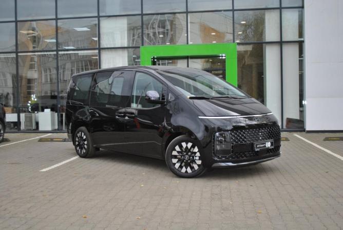 Hyundai Staria I Рестайлинг с пробегом 2026 года, цена 10 790 000 рублей, 10 км, минивэн, Автокод Объявления