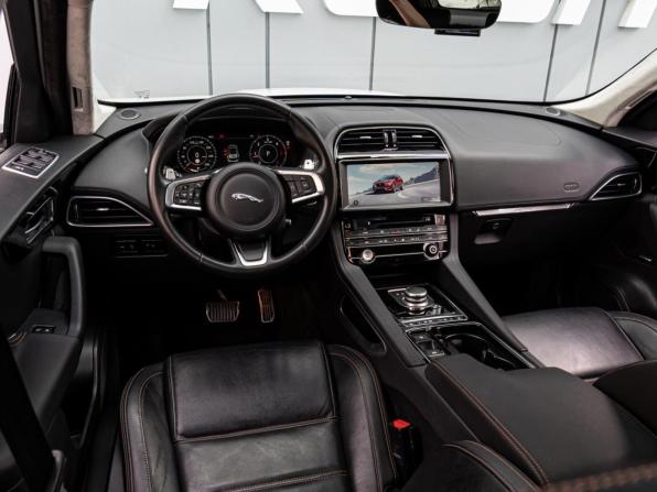 Jaguar F-Pace I с пробегом 2019 года, цена 3 695 000 рублей, 62795 км, внедорожник, Автокод Объявления