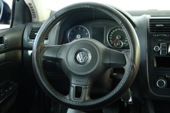 Volkswagen Jetta V с пробегом 2010 года, цена 639 000 рублей, 273000 км, седан, Автокод Объявления