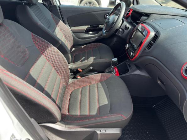 Renault Kaptur I с пробегом 2018 года, цена 1 390 000 рублей, 101830 км, внедорожник, Автокод Объявления
