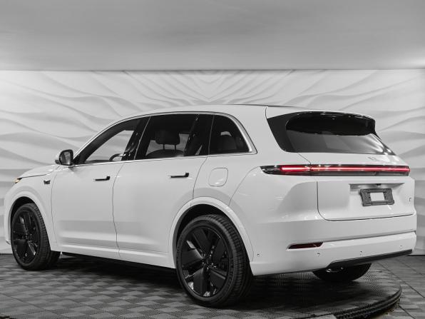 Новый Li Auto (Lixiang) L7 I Рестайлинг 2026 года, цена 10 690 000 рублей, внедорожник, Автокод Объявления
