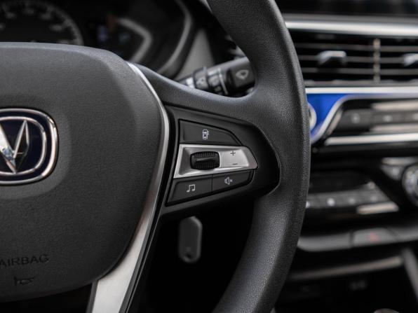 Changan Alsvin с пробегом 2023 года, цена 1 029 000 рублей, 33596 км, седан, Автокод Объявления