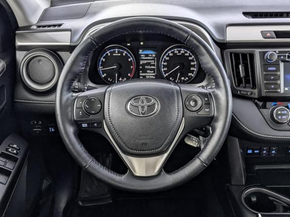 Toyota RAV4 IV (XA40) Рестайлинг с пробегом 2016 года, цена 2 800 000 рублей, 15152 км, внедорожник, Автокод Объявления