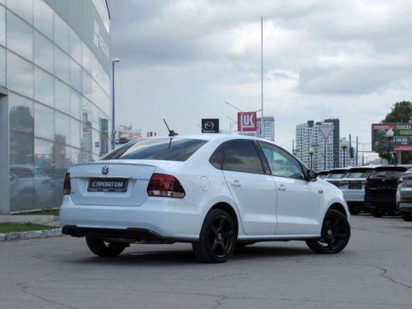 Volkswagen Polo V Рестайлинг с пробегом 2017 года, цена 1 080 000 рублей, 228193 км, седан, Автокод Объявления