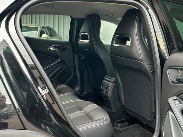 Mercedes-Benz GLA I (X156) Рестайлинг с пробегом 2019 года, цена 2 528 200 рублей, 95783 км, внедорожник, Автокод Объявления