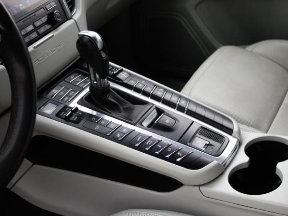 Porsche Macan I с пробегом 2016 года, цена 3 799 000 рублей, 103421 км, внедорожник, Автокод Объявления