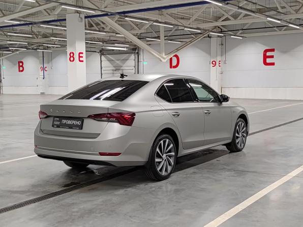 Skoda Octavia IV (A8) с пробегом 2021 года, цена 2 480 000 рублей, 83401 км, лифтбек, Автокод Объявления