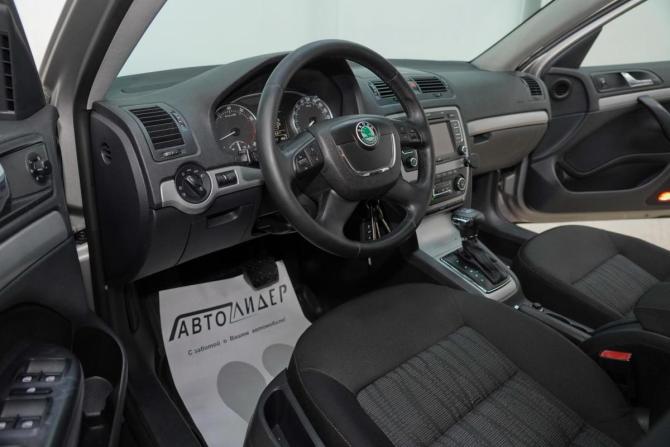 Skoda Octavia II (A5) Рестайлинг с пробегом 2011 года, цена 519 000 рублей, 155455 км, лифтбек, Автокод Объявления