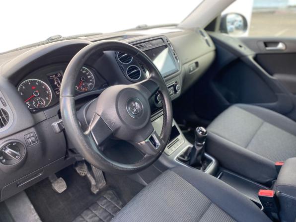 Volkswagen Tiguan I Рестайлинг с пробегом 2011 года, цена 890 000 рублей, 381000 км, внедорожник, Автокод Объявления