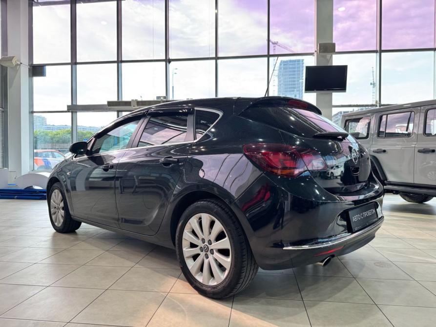 Opel Astra J Рестайлинг Москва  - изображение 3