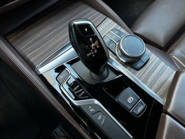 BMW 5 серии VII (G30/G31/G38) с пробегом 2019 года, цена 3 990 000 рублей, 98059 км, седан, Автокод Объявления