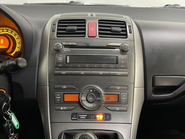Toyota Auris I с пробегом 2009 года, цена 568 000 рублей, 183917 км, хэтчбек, Автокод Объявления