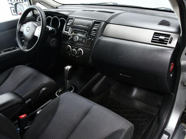 Nissan Tiida I Рестайлинг с пробегом 2010 года, цена 747 000 рублей, 182027 км, хэтчбек, Автокод Объявления