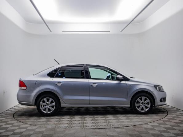 Volkswagen Polo V Рестайлинг с пробегом 2015 года, цена 1 245 000 рублей, 48282 км, седан, Автокод Объявления