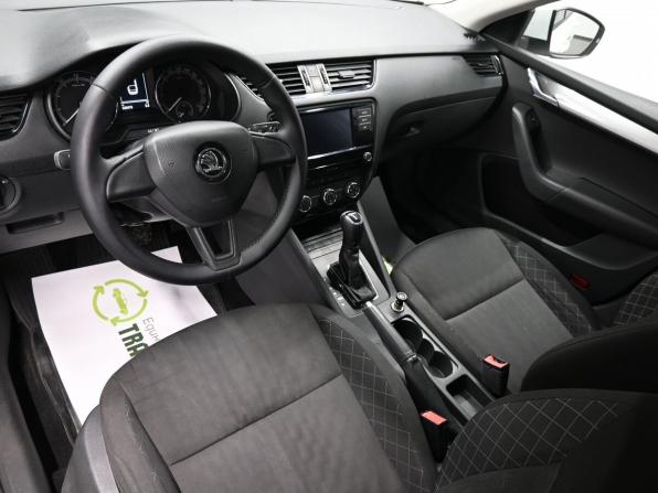Skoda Octavia III (A7) Рестайлинг с пробегом 2018 года, цена 895 000 рублей, 320419 км, лифтбек, Автокод Объявления
