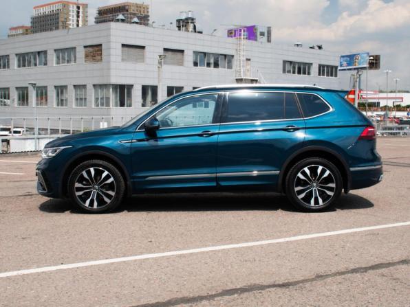 Volkswagen Tiguan II Рестайлинг (China Market) с пробегом 2023 года, цена 4 148 000 рублей, 36000 км, внедорожник, Автокод Объявления