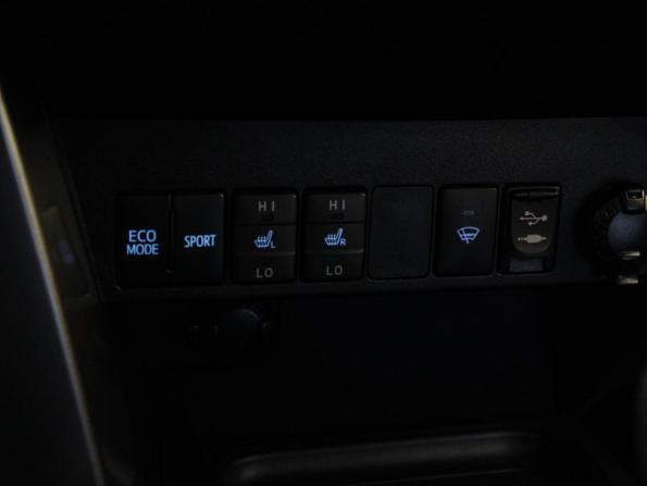 Toyota RAV4 IV (XA40) Рестайлинг с пробегом 2016 года, цена 2 400 000 рублей, 119006 км, внедорожник, Автокод Объявления
