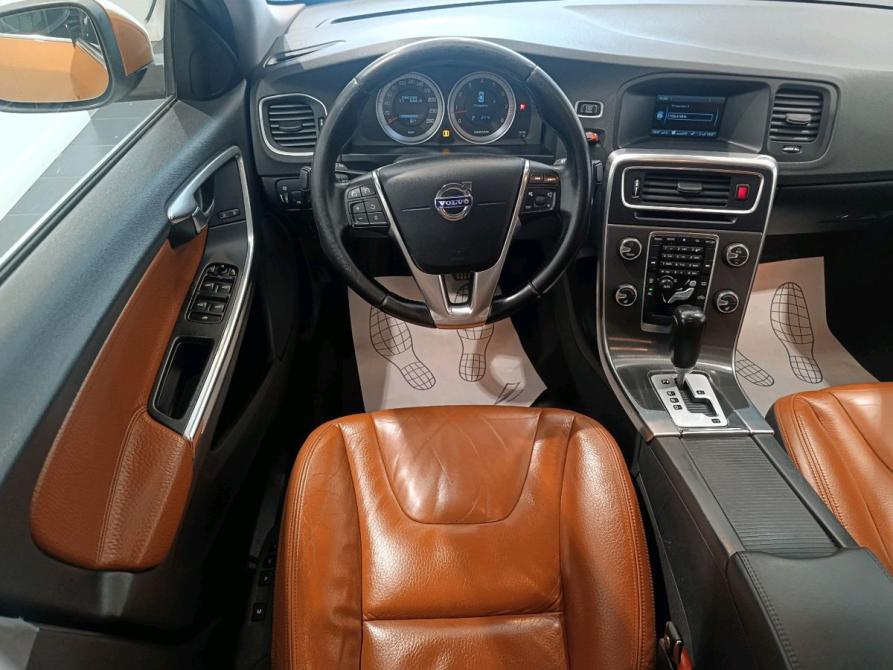Volvo S60 II Санкт-Петербург  - изображение 9
