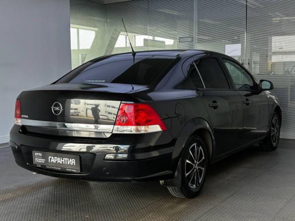 Opel Astra H Рестайлинг с пробегом 2013 года, цена 499 000 рублей, 238775 км, седан, Автокод Объявления
