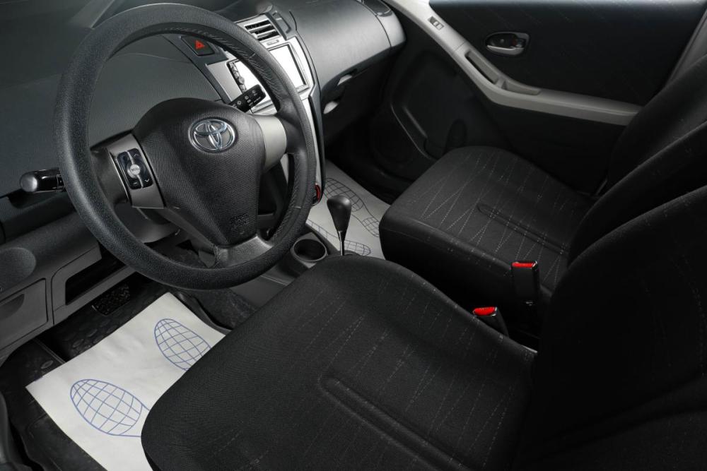 Toyota Yaris II Тюмень  - изображение 8