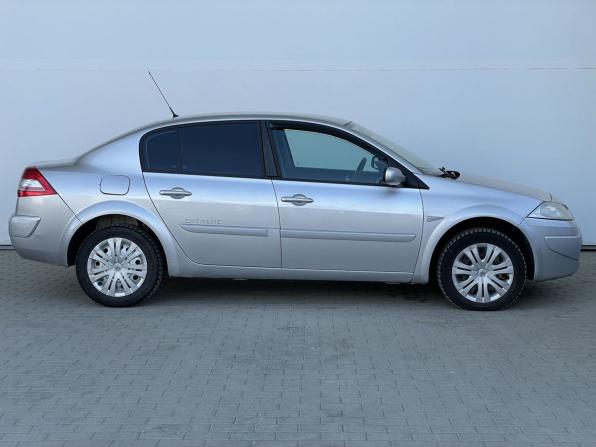 Renault Megane II Рестайлинг с пробегом 2008 года, цена 378 000 рублей, 210227 км, седан, Автокод Объявления
