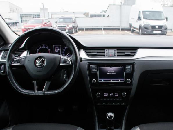 Skoda Rapid I Рестайлинг с пробегом 2019 года, цена 1 499 000 рублей, 57876 км, лифтбек, Автокод Объявления