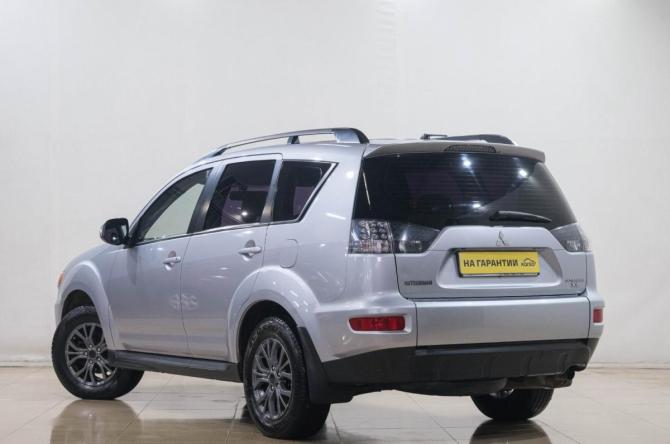 Mitsubishi Outlander II Рестайлинг с пробегом 2012 года, цена 1 229 000 рублей, 193000 км, внедорожник, Автокод Объявления