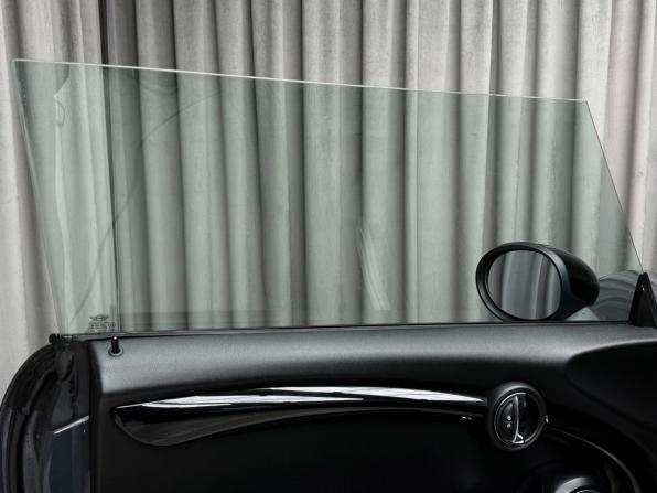 Mini Hatch III (F55/F56) с пробегом 2015 года, цена 2 069 000 рублей, 180000 км, хэтчбек, Автокод Объявления