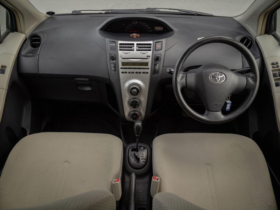 Toyota Vitz II (XP90) Тюмень  - изображение 9