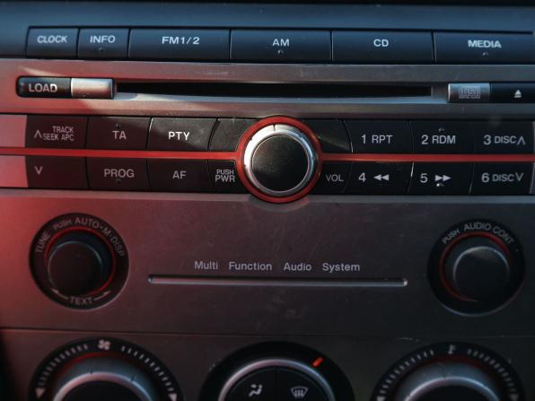 Mazda 3 I (BK) Рестайлинг с пробегом 2006 года, цена 244 000 рублей, 260000 км, хэтчбек, Автокод Объявления