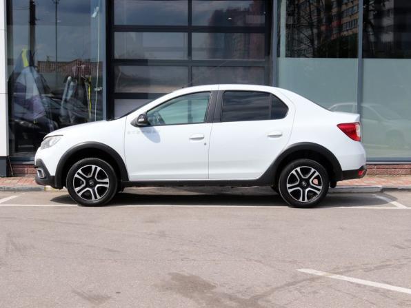 Renault Logan II Рестайлинг с пробегом 2019 года, цена 1 109 000 рублей, 120000 км, седан, Автокод Объявления