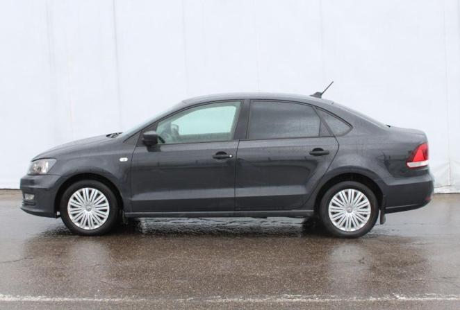 Volkswagen Polo V Рестайлинг с пробегом 2017 года, цена 970 000 рублей, 132267 км, седан, Автокод Объявления