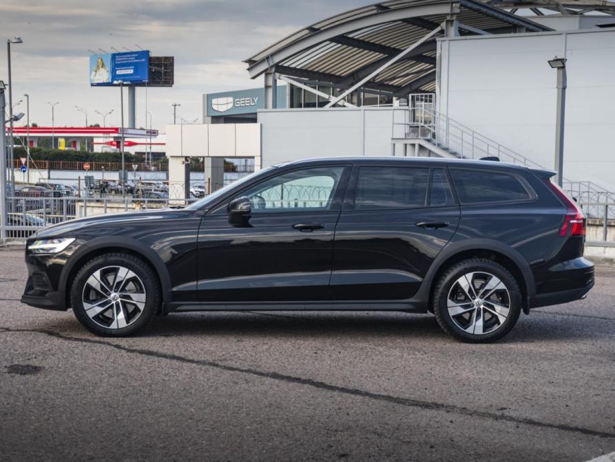 Volvo V60 Cross Country II Москва  - изображение 8
