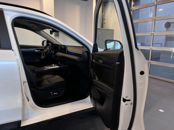 Haval Jolion I Рестайлинг с пробегом 2024 года, цена 2 240 000 рублей, 26188 км, внедорожник, Автокод Объявления