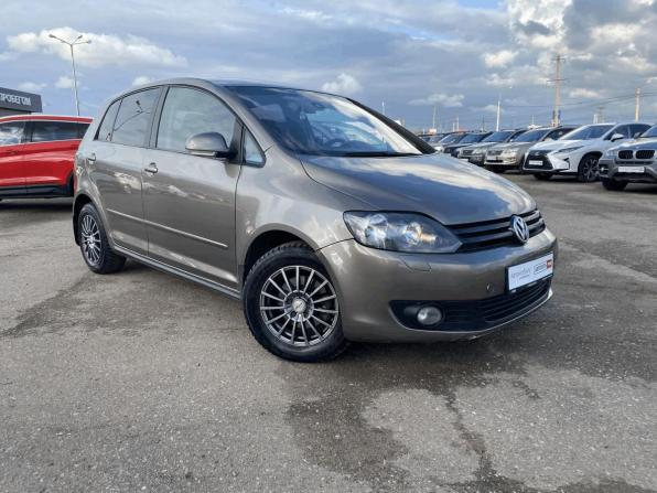Volkswagen Golf VI с пробегом 2010 года, цена 645 000 рублей, 151872 км, хэтчбек, Автокод Объявления
