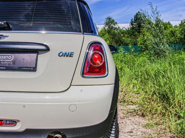 Mini Hatch II (R56) Рестайлинг с пробегом 2012 года, цена 1 039 000 рублей, 129397 км, хэтчбек, Автокод Объявления