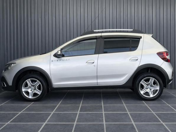 Renault Sandero II Рестайлинг с пробегом 2019 года, цена 1 197 000 рублей, 34434 км, хэтчбек, Автокод Объявления